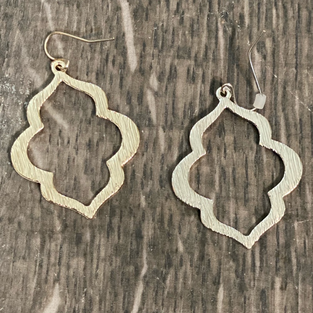Quatrefoil earrings